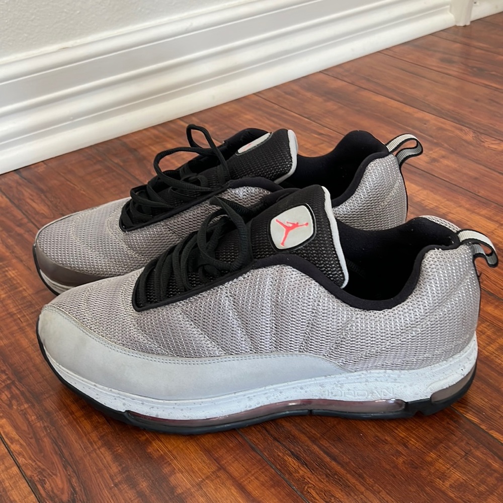 Men’s Jordan CMFT Max Air 12